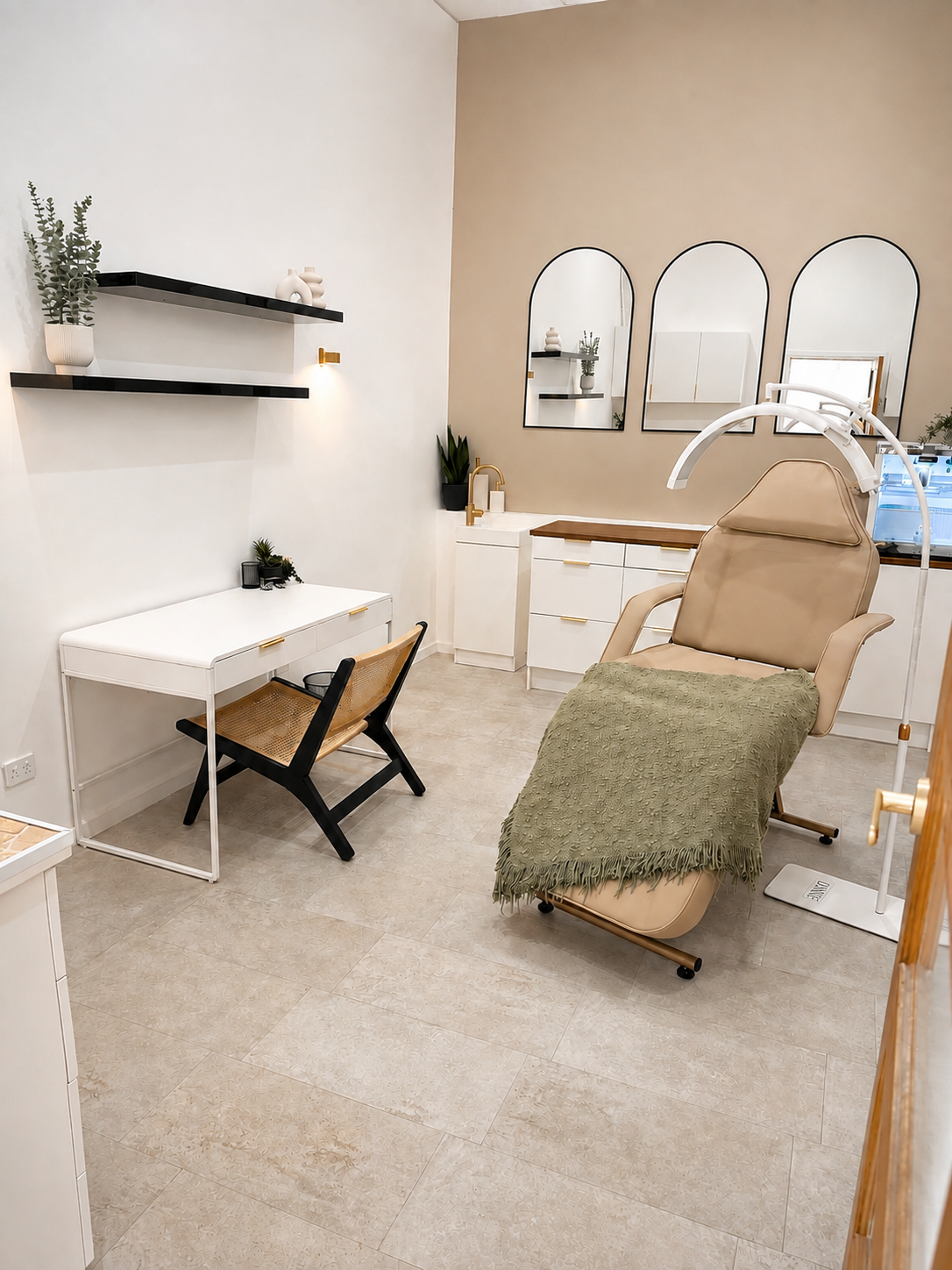 Deluxe Suite Four at The Society And Co